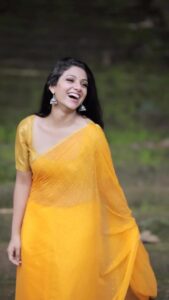 Avanthika Mohan Instagram - Ya rouhi Ana Bahebak 💛
@saadlamjarred1 You came straight out of a Disney movie❤️

MUA @hillview_beautyparlour 
Video courtesy @_lalu_photography_ 
Costume @blaze__designs 

#trendingsongs #trendingreels #reelsindia #guli_mata_challenge #gulimata #guli #saadlamjarred #trend #reelsvideo #reelitfeelit #love #explore #trending #explorepage #trendingnow #reelsinstagram #habibi #arabic