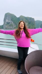 Ayesha Jhulka Instagram - “Beauty is power; a smile is its sword.“

#smile #power #life #style #happy #live #beauty #mantra #aj #instagram #instagood #instadaily #reelitfeelit #feelitreelit #friday