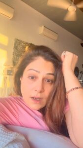 Ayesha Jhulka Instagram - So optimistic 😂😂

#sunday #monday #allday #alldayeveryday #funnyvideos #fun #funny #funnyreels #comedy #comedyreels #positivity #positivevibes #bepositive #aj #instagood #instadaily #instagram #insta #instamood