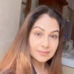 Ayesha Jhulka Instagram - “Marriage is a bond between a person who never remembers anniversaries and another who never forgets them.” – Ogden Nash #marriage #love #bond #relationshipgoals #relationships #relationship #romance #committment #couple #couplegoals #aj #instagood #instagram #instadaily #monday
