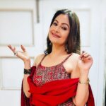 Ayesha Jhulka Instagram - “Red is for fire red is for love too it lies in our hand what we wanna choose.” – Shivangi Lavaniya #red #reddress #fire #love #heart #❤️ #❤️❤️❤️ #aj #colour #moods #instagood #instagram #instadaily #photooftheday #photo #photos #friday #friyay