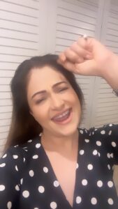 Ayesha Jhulka Instagram - Aaj ka Naara… Mobile sabse pyaara 😂

#internet #wifi #instagram #mobile #phones #phone #detox #fun #funny #funnyvideos #funnyreels #comedy #comedyvideos #comedyreels #aj #instagood #instadaily #saturday #saturdays #sat #saturdaymood