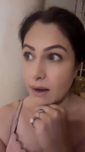 Ayesha Jhulka Instagram - I stole your heart and in exchange you can steal mine 😬❤️

#love #heart #heartbeat #game #smile #blush #instalove #instagram #reels #oldisgold #aj #instagood #reelitfeelit #feelitreelit #instadaily #monday #mondaymood #mondays #insta
