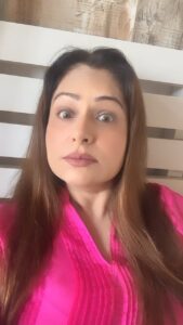 Ayesha Jhulka Instagram - Every tree has fruits, my family tree has nuts 🌰 🥜 😂😂 

#nuts #happyfamily #family #relationships #relationshipgoals #funny #funnyvideos #funnyreels #comic #comedy #comedyvideos #comedyreels #comedyclub #aj #crazyfamily #familyfirst #instagood #instagram #instadaily #sunday #sundayfunday #sundays