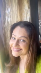 Ayesha Jhulka Instagram - Whatever be the situation, remind yourself to be Awesome 😎 

#music #dance #peace #enjoy #survive #rescue #source #calmness #funnyvideos #funny #funnyreels #instafun #aj #instagood #instagram #instadaily #comedyreels #comedyvideos #saturday