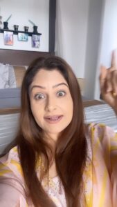 Ayesha Jhulka Instagram - It ain’t easy being cheesy 😂

#lame #lamejokes #stupid #silly #funny #pj #funnyvideos #funnyreels #funnyfriday #comedy #comedyvideos #comedyreels #comic #aj #instagood #instagram #instadaily #friday #fridays