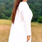 Ayesha Jhulka Instagram - More MOODS 🤗 “I’d far rather be happy than right any day.” —Douglas Adams #happiness #enjoyment #weather #free #vagabond #nature #beautiful #aj #instagood #instagram #instadaily #insta #instamood #sundayfunday #sunday #song
