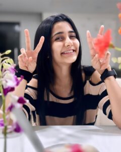 Ayli Ghiya Instagram - ✌🏻