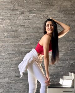 Ayli Ghiya Instagram - 🤭😁💃🏻