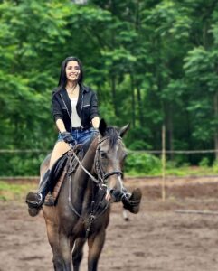 Ayli Ghiya Instagram - It’s not just one.. it’s one of Many💃🏻🔥😁
Happy 🏇 National Sports Day 🏇