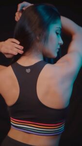 Ayli Ghiya Instagram - 😌 
HRX Challenge 💃🏻
@hrxbrand @hrithikroshan 

My Squad 
Camera n lights Team
@sourabh_shelar_photographer 
@actdipen 
@ananddhumal 

#aylighiya #fitindiaambassador #hrithikroshan #HRXHeroChallenge #hrxreelchallenge #newindiafitindia #reelitfeelit