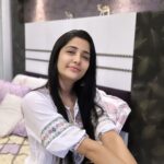 Ayli Ghiya Instagram - #bunnyrabbit pose to out of poses 🐰 Home Sweet Home