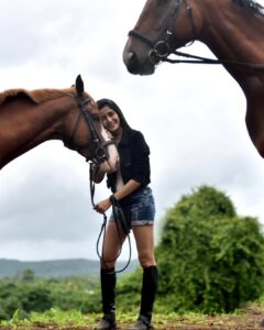 Ayli Ghiya Instagram - A horse doesn't care how much you know until he knows how much you care
@aylighiya ❤️