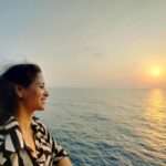 Bhamini Oza Instagram - Wind in my hair, sun dimming the glare. Drifting along the waves, It's worth a stare! #cruising #sundown 📸 @mindsetr