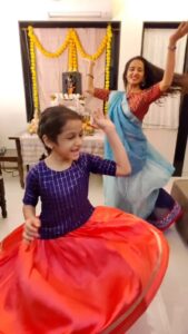 Bhamini Oza Instagram - Basking in pure bliss! ✨
#janmashtami