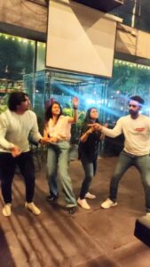 Bhamini Oza Instagram - We can't contain the joy of receiving all the love and appreciation from the audiences ❤️ 

#AumMangalamSinglem Entering into the second week 💃🕺💃🕺

Video courtesy @punit.j.g

@aksharcommunications @aartivyaspatel @saandeeppatel @iamaarohii @malhar028 @bhaminioza @tatsatmunshi @mitai_shukla @olivechashma @nirenbhatt @sachinjigar @soulfulsachin
