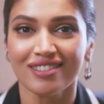Bhumi Pednekar Instagram - Keep my secret safe till the festive season, will you? . . . #MACCosmeticsIndia #MACPartyPalace