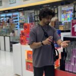 Bravo Instagram - TAG that One Friend who literally takes bath in PERFUMES & say 90%OFF in PERFUME GALLERY , Madina Mall 😁😁😁 Picture this: Bulgari Man, Gucci, Cartier, and HUGO BOSS perfumes, all dressed up and ready to party with a whopping 90% OFF! 🎉 Starting from just 13AED, these fragrances practically come with their own red carpet. Location : @perfumegalleryuae , MADINA MALL DATE : SEPTEMBER 1st , 2nd & 3rd 😍 So why stop at treating yourself? Bring your friends along, because this deal is so irresistible, it's basically a fragrance fiesta! 🎊 Get ready to smell fabulous without breaking the bank. Perfume shopping has never been this chic and cheeky! 💃🕺"