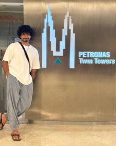 Bravo Instagram - - DAY 1&2 : MALAYSIA 🇲🇾 - own of the cleanest city I’ve ever been .❤️❤️❤️❤️
All hearts for this city & the people 🔥
———
Much love & thanks to @malaysia.truly.asia @malaysiaairports 
Flights @etihad & @malaysiaairlines 
———-
#malaysia #malaysiaboleh #jalanalor #travel