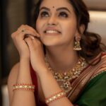 Chaitra Reddy Instagram - And now it is time to put yourself first. Let go off all the bad times. Switch off the negativity. Focus on your goals. Reach for the moon. Do whatever pleases you - you are the master of your own destiny Make up : @vijiknr PC : @camerasenthil Jewels : @bronzerbridaljewellery