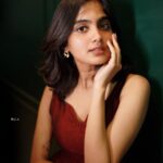 Devika Sanjay Instagram - bdaytime!! grateful. thank you for the sweetest wishes! styled by @mehaka_kalarikkal @styledby_mk_ pictures by @rijil_kl outfit by @_omikha_ hair by @makeup_kozhikode