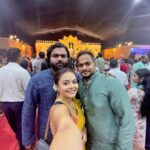 Devoleena Bhattacharjee Instagram - Pujo photo dump 💛💚 #durgapujo #couples #friends #familytime #celebrations #blessings #husbandandwife Mumbai, Maharashtra