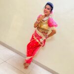 Dhamnashree Kadgaonkar Instagram - ही पोली साजूक तुपातली .... Thank u #baramati #baramatikar for all the love … ❤️ #dhanashrikadgaonkar #sunday #instagram #danceispassion बारामती शहर