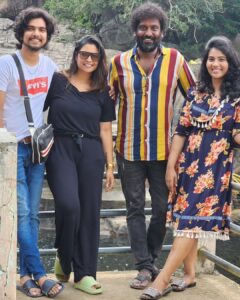 Dhivya Duraisamy Instagram - @maheswarichanakyan @naanungalfj @kiran.drk 
#tirunelveli #Hotstar_web_series #manimutharudam #agasthiyarfalls