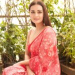 Dia Mirza Instagram - Surajoan ki laali jo gaalon pe uchhalee savera ho gaya 💖🏍️🦋⛰️🕊️ #DhakDhakInCinemas Saree Courtesy @anitadongre Earrings @vandalsworld_unofficial Hair @vithikajaiswal Styled by @theiatekchandaney Images by @shivamguptaphotography Managed by @shruti8711 @exceedentertainment