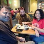 Dinesh Gopalsamy Instagram - அன்புடன் Cofee with Mr & Mrs Johnny.😎🙌☕🥤 Starbucks India