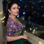 Disha Parmar Instagram - Happy Diwali 💥🪔🌟 Saree @vastra_by_ps Styled by @dinky_nirh Mua @makeoverbysejalthakkar 📸 @iam_rajinamdar