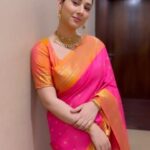 Disha Parmar Instagram - Piya tose naina Lage re! 😻♥️ Jewelry @gehnajewellers1 Styled by @dinky_nirh Saree gifted by Aai 🥰