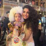 Divya Uruduga Instagram - Mangalore Dasara is such a vibe man!💃🎊♥️ And PILI’s🐯are my favourite Since I know an OG PILI closely 😉 @aravind_kp 🐯 💛🖤 #divyauruduga #divyau #du #D #arviyans #arviya