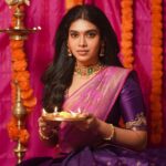 Dushara Vijayan Instagram - “Wishing you and your loved ones a joyous and illuminated Diwali! May this festival of lights bring prosperity, happiness, and the warmth of togetherness. 🪔✨ #DiwaliCelebration #festivaloflights ” . . . Shot by : @its_me_poraali Outfit : @studio149 Jewellery : @nacjewellers Hairstylist : @puii_c_ammy