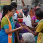 Gautami Instagram - இன்று (28-03-2021 ) மொடக்குறிச்சி சட்டமன்றத் தொகுதி பாஜக வேட்பாளர், திருமதி. Dr. C. சரஸ்வதி அவர்களை ஆதரித்து அவல்பூந்துறை, கஸ்பாபேட்டை , மொடக்குறிச்சி, எழுமாத்தூர், கணபதிபாளையம் ஆகிய பகுதிகளில் தாமரை சின்னத்தில் வாக்களிக்கும்படி பரப்புரை செய்தேன். பாஜக சொந்தங்களுடன் தேசிய ஜனநாயகக் கூட்டணித் தொண்டர்களும் பெருமளவில் கலந்து கொண்டனர். #drcsaraswathi #Modakkurichi #வாக்களிப்போம்_தாமரைக்கே #BJP #AIADMKFOR2021 #TNElection2021 @bjp4india @bjp4tamilnadu @narendramodi @amitshahofficial @jpnaddaofficial @gkishanreddyofficial @blsanthoshofficial @ctravi @general_vksingh @ponguleti_sudhakar_reddy @murugan_tnbjp
