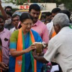 Gautami Instagram - இன்று (28-03-2021 ) மொடக்குறிச்சி சட்டமன்றத் தொகுதி பாஜக வேட்பாளர், திருமதி. Dr. C. சரஸ்வதி அவர்களை ஆதரித்து அவல்பூந்துறை, கஸ்பாபேட்டை , மொடக்குறிச்சி, எழுமாத்தூர், கணபதிபாளையம் ஆகிய பகுதிகளில் தாமரை சின்னத்தில் வாக்களிக்கும்படி பரப்புரை செய்தேன். பாஜக சொந்தங்களுடன் தேசிய ஜனநாயகக் கூட்டணித் தொண்டர்களும் பெருமளவில் கலந்து கொண்டனர். #drcsaraswathi #Modakkurichi #வாக்களிப்போம்_தாமரைக்கே #BJP #AIADMKFOR2021 #TNElection2021 @bjp4india @bjp4tamilnadu @narendramodi @amitshahofficial @jpnaddaofficial @gkishanreddyofficial @blsanthoshofficial @ctravi @general_vksingh @ponguleti_sudhakar_reddy @murugan_tnbjp