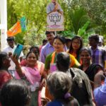 Gautami Instagram - இன்று அரவக்குறிச்சி சட்டமன்றத் தொகுதியில் திரு கே அண்ணாமலை ஐபிஎஸ் அவர்களை ஆதரித்து தாமரை சின்னத்தில் வாக்களிக்கும்படி பரப்புரை செய்தேன். கட்சி வேறுபாடுகளைக் கடந்து திரு அண்ணாமலை அவர்களுக்கு மக்கள் மத்தியில், குறிப்பாக இளைஞர்கள் மத்தியில் ஆதரவும் நம்பிக்கையும் அமோகமாக உள்ளது. #aravakurichi4annamalai #kannamalaiips #வாக்களிப்போம்_தாமரைக்கே #BJP #AIADMKFOR2021 #TNElection2021 @bjp4india @bjp4tamilnadu @narendramodi @amitshahofficial @jpnaddaofficial @gkishanreddyofficial @blsanthoshofficial @ctravi @general_vksingh @ponguletisudhakarreddy @murugan_tnbjp