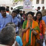 Gautami Instagram - இன்று அரவக்குறிச்சி சட்டமன்றத் தொகுதியில் திரு கே அண்ணாமலை ஐபிஎஸ் அவர்களை ஆதரித்து தாமரை சின்னத்தில் வாக்களிக்கும்படி பரப்புரை செய்தேன். கட்சி வேறுபாடுகளைக் கடந்து திரு அண்ணாமலை அவர்களுக்கு மக்கள் மத்தியில், குறிப்பாக இளைஞர்கள் மத்தியில் ஆதரவும் நம்பிக்கையும் அமோகமாக உள்ளது. #aravakurichi4annamalai #kannamalaiips #வாக்களிப்போம்_தாமரைக்கே #BJP #AIADMKFOR2021 #TNElection2021 @bjp4india @bjp4tamilnadu @narendramodi @amitshahofficial @jpnaddaofficial @gkishanreddyofficial @blsanthoshofficial @ctravi @general_vksingh @ponguletisudhakarreddy @murugan_tnbjp