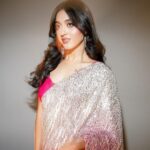 Gayatri Bhardwaj Instagram - All that glitters✨ Styled by- @juhi.ali Saree - @anishashettyofficial Jewellery - @rubans.in Hair and makeup- @shivani.shettyehmua Clicked by- @tdf.thedreamfilmer