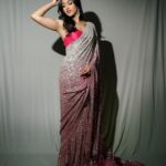 Gayatri Bhardwaj Instagram - All that glitters✨ Styled by- @juhi.ali Saree - @anishashettyofficial Jewellery - @rubans.in Hair and makeup- @shivani.shettyehmua Clicked by- @tdf.thedreamfilmer