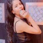 Gehana Vasisth Instagram - #imranhashmi #romantic #mahiya #trending #reelsvideo #reels #reelsinstagram #video #reelsvideo Mumbai, Maharashtra