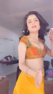 Gehana Vasisth Instagram - Thumka- shumka…
#gehanavasisth #lehanga #reelsinstagram #hit #trendingreels #video #dancereels