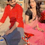 Gehana Vasisth Instagram - Masti time while shooting Webseries .. #memes #hit #trending #reelsinstagram #comedy #reels