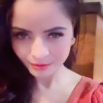 Gehana Vasisth Instagram - Cheers … let’s hv a drink together baby .. #gehanavasisth #reel #instagram