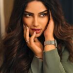 Harnaaz Kaur Sandhu Instagram - go getter ⚡️ HMUA @ankchikara.artistry Clicked by @farazdak.studio Stylist @castelino_priyanka Styling team @labelblive Outfit @kaynaatbyaanchalsawhney @auorstudio Jewellery: @karishma.joolry Heels: @monrowshoes