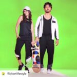 Heena Achhra Instagram - Posted @withrepost • @flipkartlifestyle Get ready to move in style! Hot drops coming soon. @tigerjackieshroff #TigerShroff #HeerAchhra #prowl #prowlactive #readytomove #flipkart #flipkartfashion Mumbai, Maharashtra