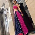 Heena Panchal Instagram - May the divine blessings of Goddess Durga and Lord Rama help you achieve success in whatever you do…Happy Vijaya Dashami and Happy Dussehra 🌸❤️ @theofficialheena ❤️ . . . . #heenapanchal #Love #instagood #fashion #photooftheday #beautiful #art #photography #happy #instagram #reelfeelit #reelsinstagram #reelitfeelit #shivthakare #biggboss #malaikaarora #norafatehi #cute #goodvibes #positivevibes #performer #teamheena #khatronkekhiladi #shivthakare #garba #navratricollection #navratri #navratri2023 #biggbossott #lookoftheday #i̇nstagood Happy Dasara