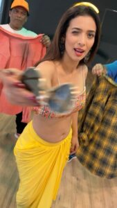 Heena Panchal Instagram - People think I am crazy!!!😂 Yes I Am 🤣
#heena #heenapanchal