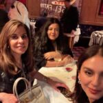 Huma Qureshi Instagram - The New York Life ❤️ #girlsnightout #love #dinner #carbone #pasta #glutonny