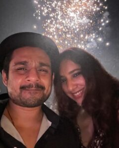 Hussain Dalal Instagram - Meri zindagi ko zinda karne ke liye shukriya Zeebie jaan. Happy birthday, I love you. 
@zeebamiraie @bibizeebamiraie